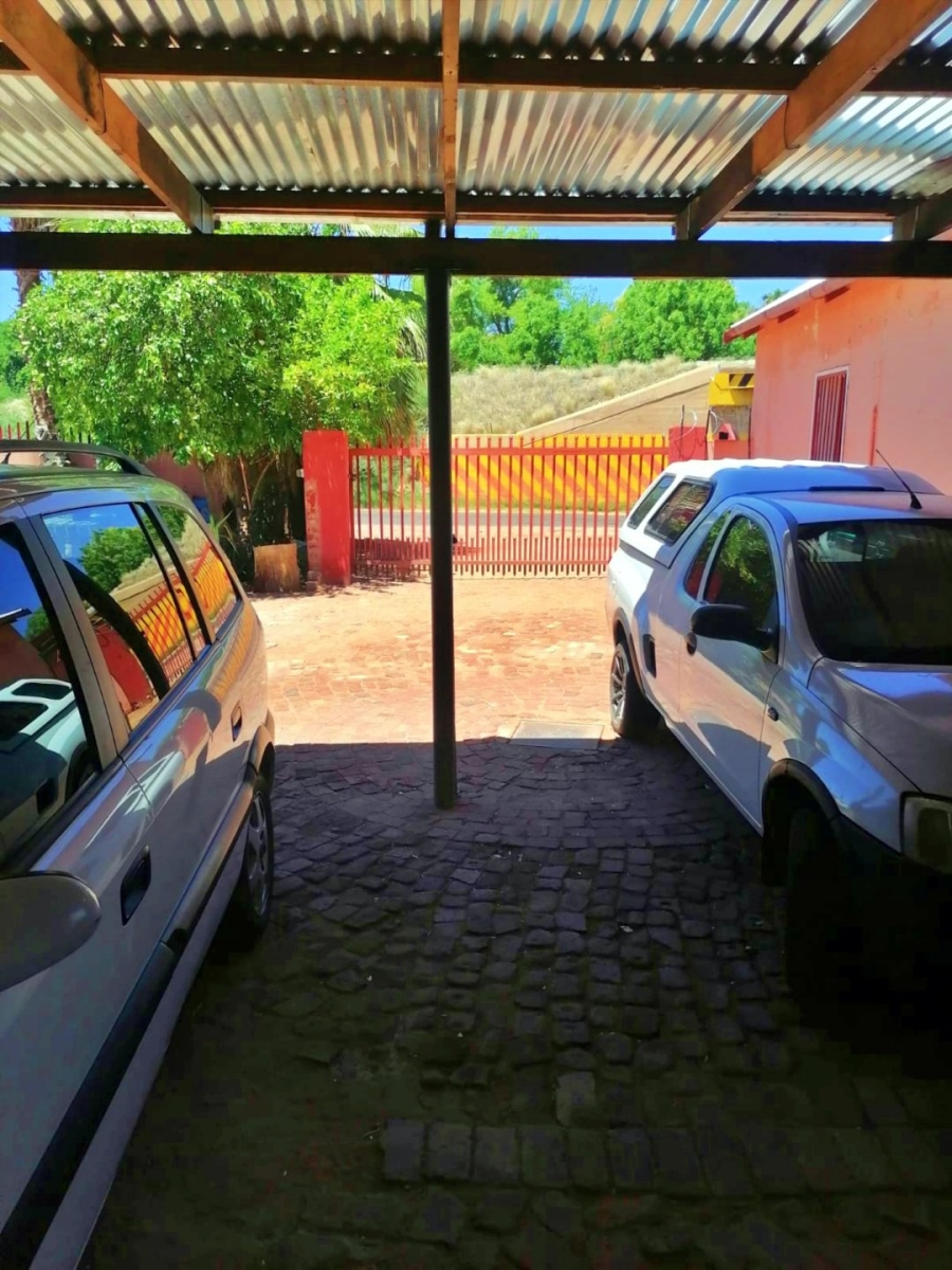3 Bedroom Property for Sale in Die Rand Northern Cape